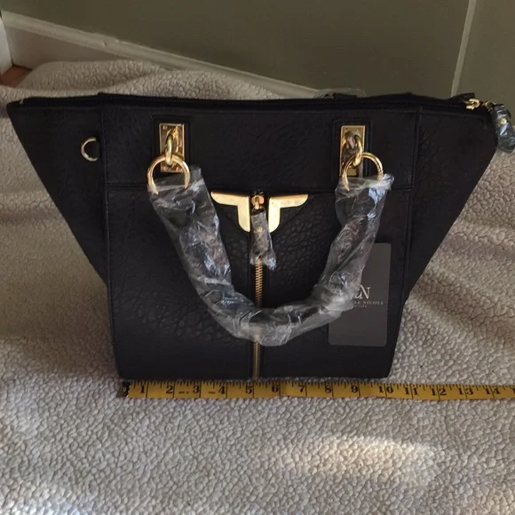 Danielle Nicole Alexa Tote - Picture 4 of 11